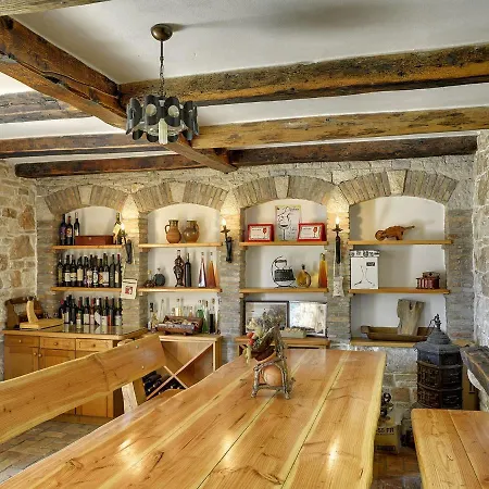 Vikendica Rustic In With Swimming Pool *